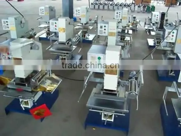 Tam-358 Pneumatic Bronzing Machine for Leather PVC Card Tipping photo-2