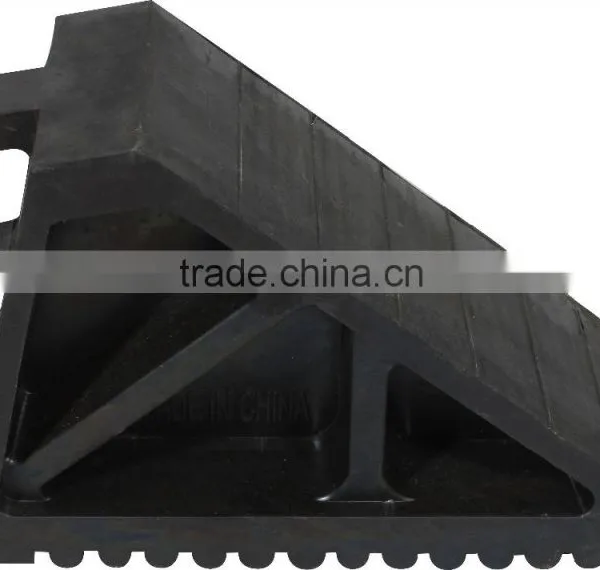 Rubber Wheel Chock With Handle