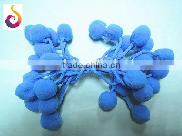 Popular Promotional Table Tissue Paper Pompoms
