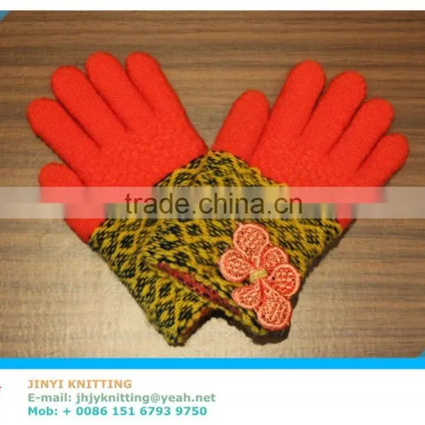Knitted Hand Gloves