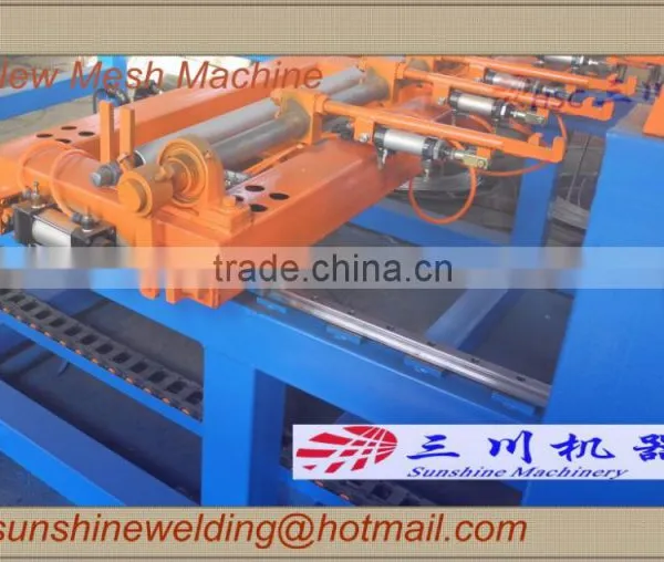 Automatic G.I Steel Wire Mesh Machine photo-2