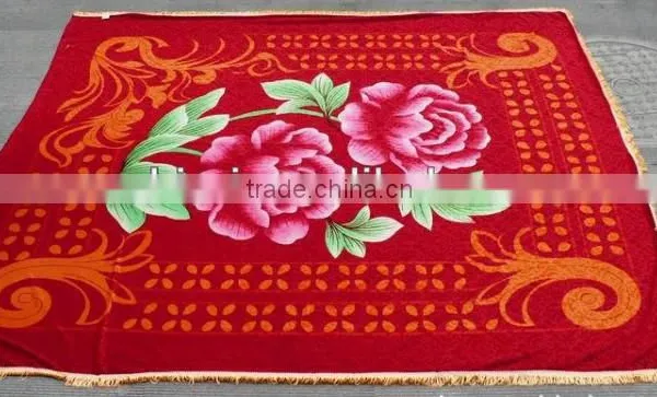 Emboss Polyester Velvet Bedsheet With 3 Side Lace