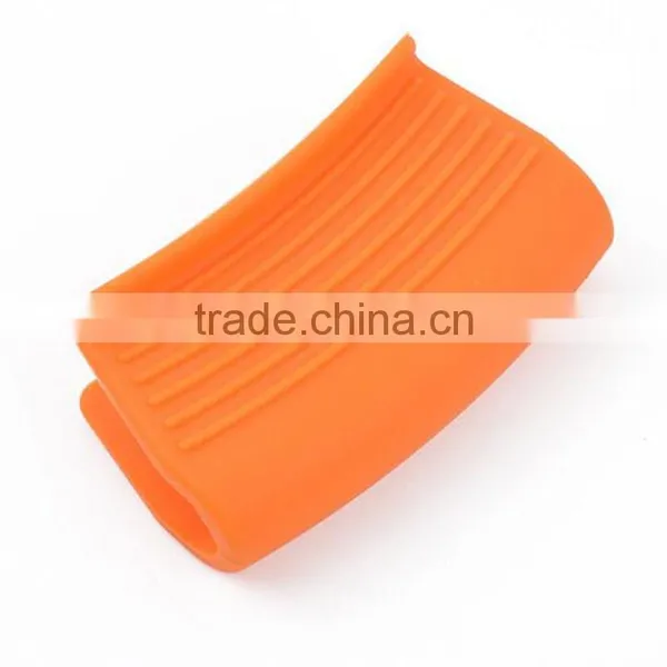 2017 New Arrival Silicone Anti-hot Pot Clip,Mini Silicone Oven Mitts photo-3