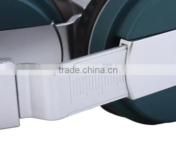 New Stylish Foldable & Adjustable Wireless Bluetooth Headphones photo-4