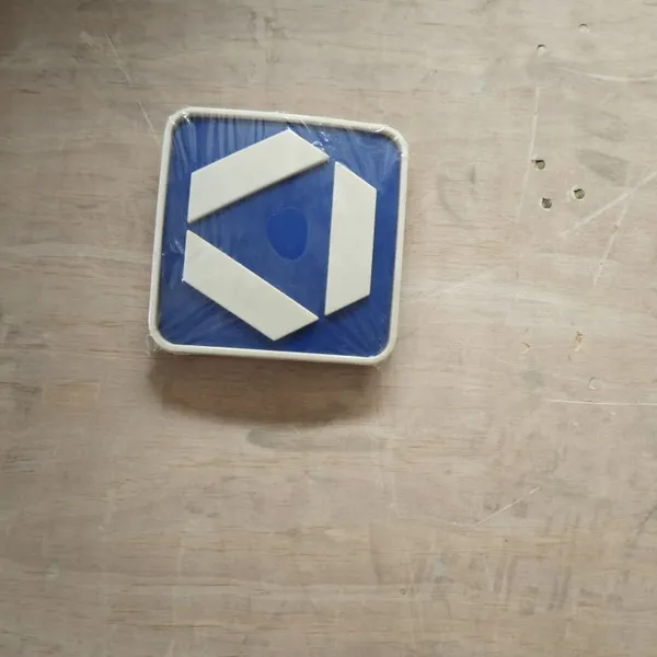 High Quality XCMG Spare Part 250902143 XCMG Brand Logo Badge photo-2