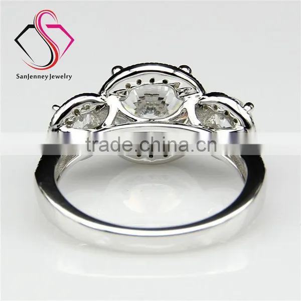 Round Cut 3-stone Halo Moissanite 2CT 8.0mm Center 14k 18k White Yellow Gold Diamond Wedding Engagement Ring photo-2