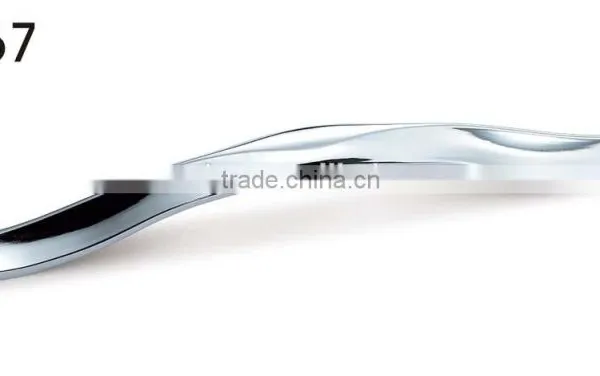 High Quality of Zinc Handle, Furniture Hardware, Kitchen Cabinet Handle