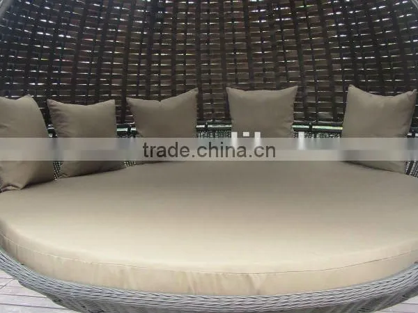 Outdoor Bird's Nest Rattan Chairs photo-3