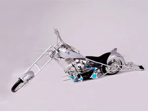 Производство модели мотоцикла Harley Davidson в масштабе 1:8