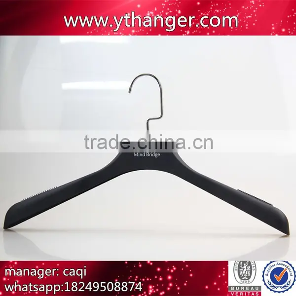 CY-650 Luxury Black Rubber Hanger Touch Soft Flocking Plastic Belt Hanger photo-2