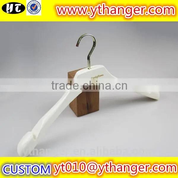 YY0506 New Premium White Non-slip Wedding Dress Wood Hanger Clothes Hanger With Notches Supplier's Choice photo-2
