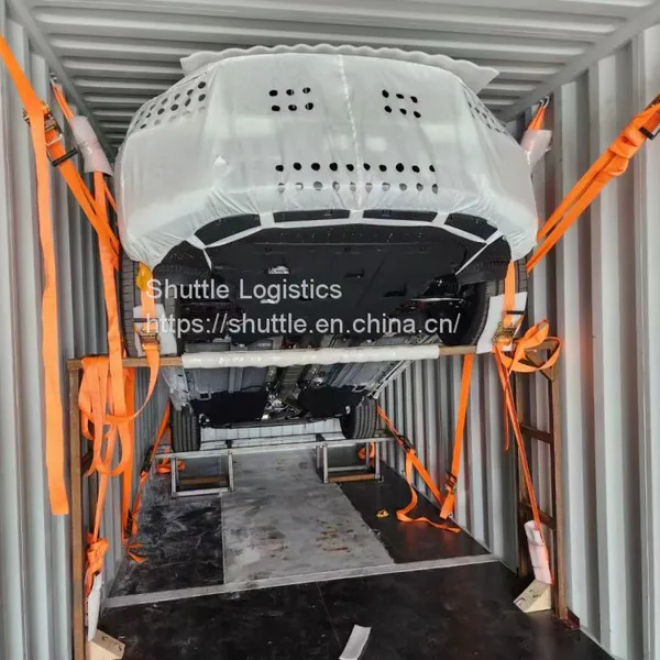 Buy Electric Car Geely Monjaro Flagship From China to Russia photo-4