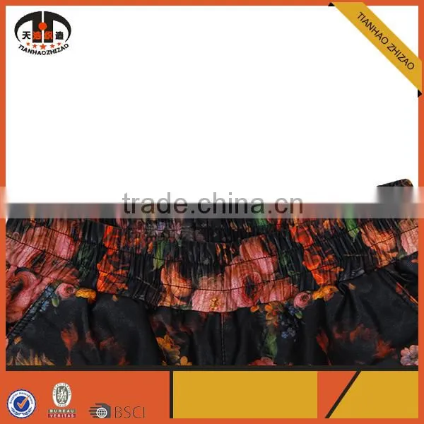 2016 Fashionable Women Garment Leather Shorts With Custom Flower Pattern photo-3
