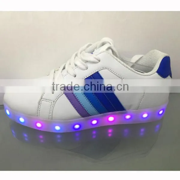 Fashionable White PU Led Light Sneakers Light and Soft for Men and Women Kids Runners photo-4