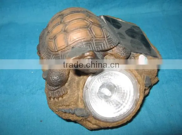 551833 CE ROHS Approval LED Solar Resin Light Garden Light photo-2