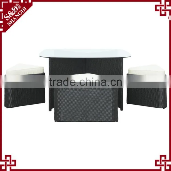 Chic Tempered Glass Table Design 5-pc Outdoor Patio Rattan Dining Set photo-4