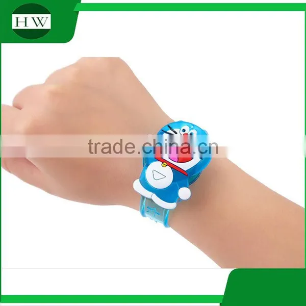 Promotional Christmas Gifts Customized Kids Play Cartoon Silicon LED Glow Bracelet photo-5