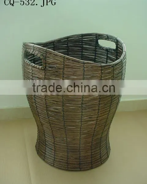 Hotsale Multifunctional Brown Woven Willow Trash Can Baskets With Spacer With Handle photo-2