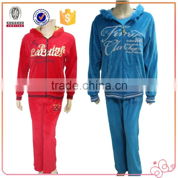 China Supplier Winter 3-piece Red Pretty Womens Sportswear Set photo-4