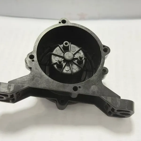 Pompe automobile robuste à haute pression d'éclatement avec base intégrée, conforme à la norme IATF16949, acier S136 pour outillage d'injection lourde, Arabie Saoudite