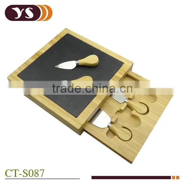 4pcs Cheese Knife and Bamboo Cheese Box Set