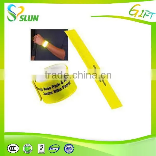 China Supplier Wholesale Custom Made Slap Band Bracelets photo-3