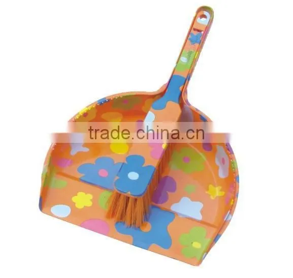 Plastic Folding Broom and Dustpan Set photo-3