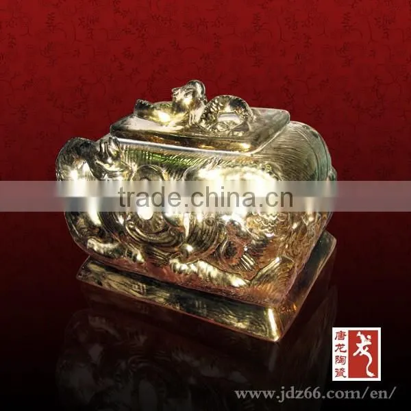 Gold Glazed Chinese Dragon Pattern High Quality Ceramic Funeral Souvenir Ceramic Urn for Hot Sale