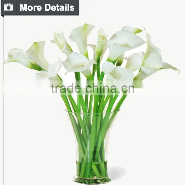 Traditional in Vase Artificial Flower Arrangement photo-4