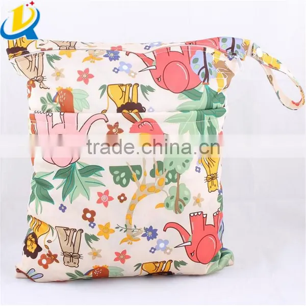 Hot Selling Popular Foldable Waterproof Cute Colorful Custom Diaper Bag photo-6