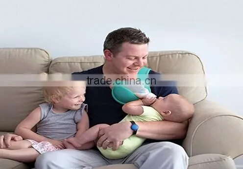 Free Hand Baby Bottle Holder photo-3