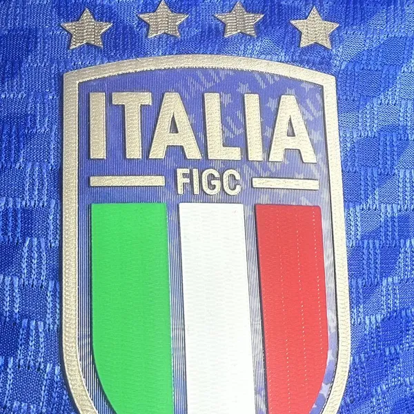 2627 Italy Home Player Version Jersey, Same Style Short-Sleeve Football Shirt for World Cup in USA, Canada, and Mexico photo-4