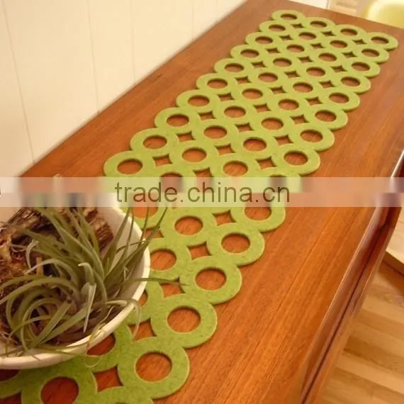 Felt Placemats and Circle Round Designs