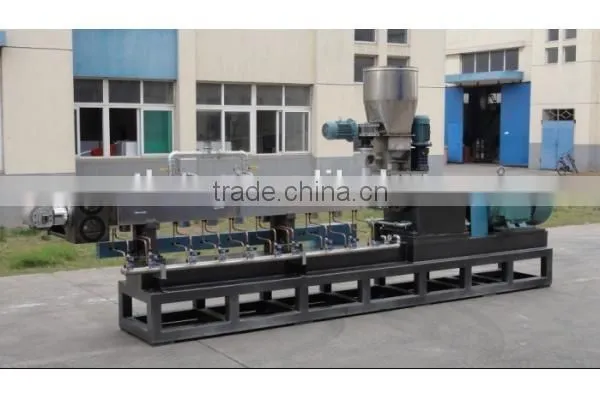 Granulating Machine