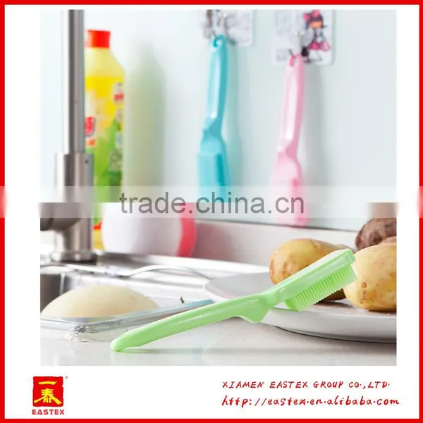 High Quality Plastic Fruit and Vegetables Cleaning Brush photo-5