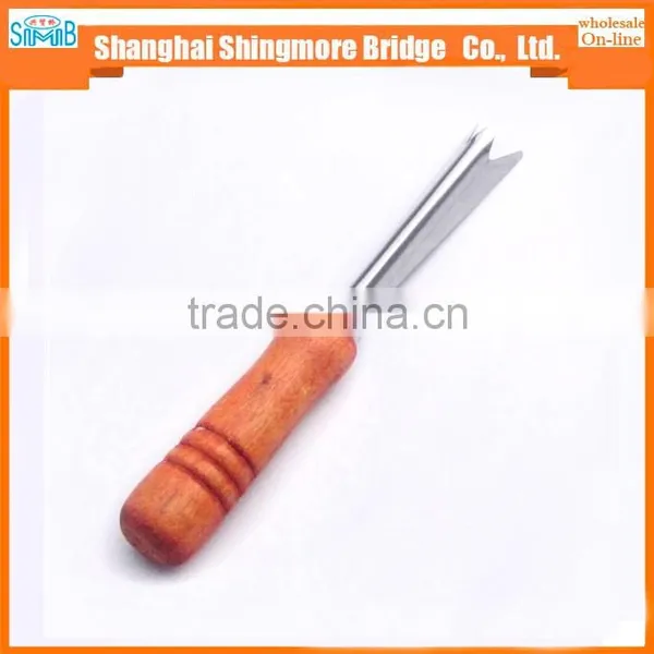 Hot Sales Stainless Steel Pineapple Peeler With Wooden Handle in Low Price photo-2
