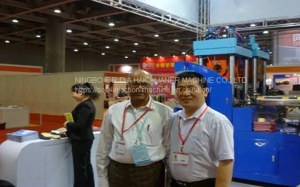 Two-color Two-station Rubber Injection Moulding Machine photo-3