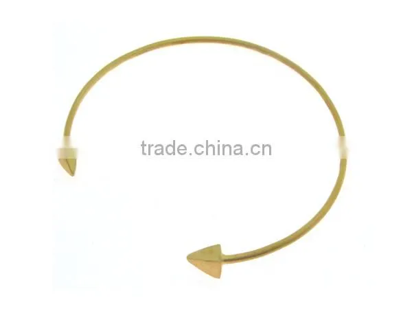 Gold Plated Bangle Arrow