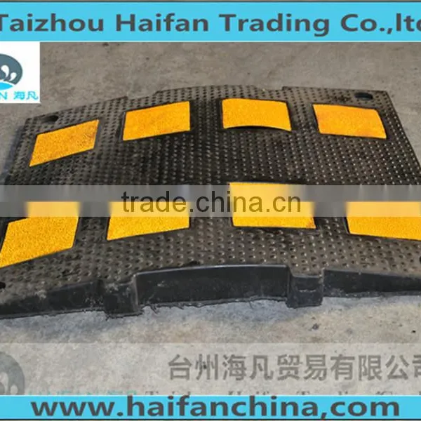 500*600*50mm Traffic Removable Driveway Speed Humps/ European Standard High Strength Road Speed Bump for Parking System