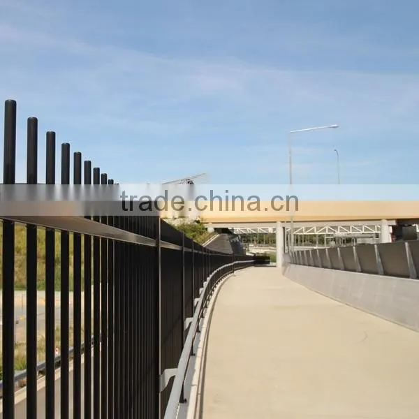 High Quality Galvanized High Security Fence Road Barriers photo-3