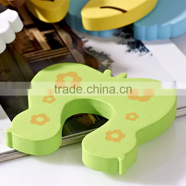J148 Baby Safety Soft Rubber With Cartoon Design Door Guard photo-3