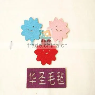 Red Flower Shape Placemat for Househould Use photo-3