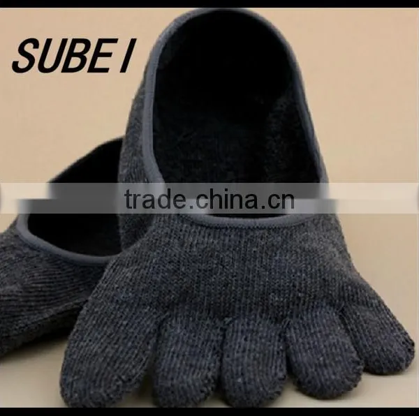 Pure Cotton Invisible Fingers Socks Male Cotton Toe Sock photo-6