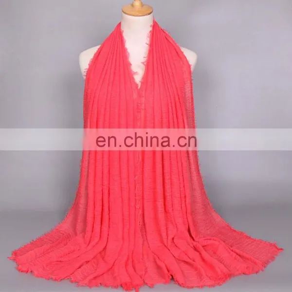 Wholesale Newest Pleated Breathable Solid Color Hijab Scarf Shawl photo-3