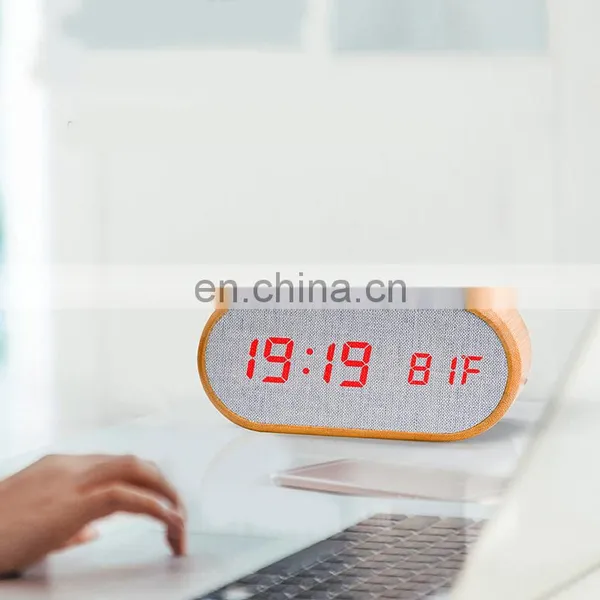 Wooden Wholesale the Coolest Gym Training Office Table Desk Small Digital Decorative Bed Side Kids Clocks photo-3