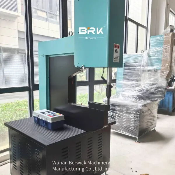 Air Damper Riveting Equipment, Barrel-shaped Air Damper Flange Riveting Equipment, Customized Fan Air Damper Riveting Machine photo-3