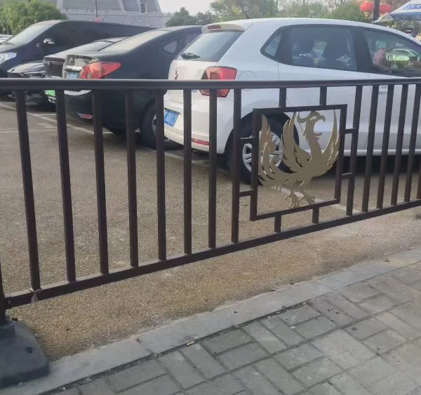 Galvanized Steel Municipal Guardrail, 2.5mm Base Thickness, Hot-Dip Galvanized, 2.0m Panel Length, AASHTO M180 Compliant photo-5