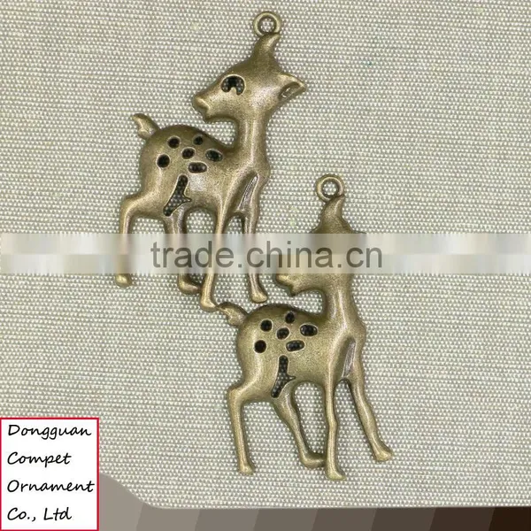 Wholesale Metal Jewelry Zinc Alloy Hollow Out Sika Deer Pendant photo-3