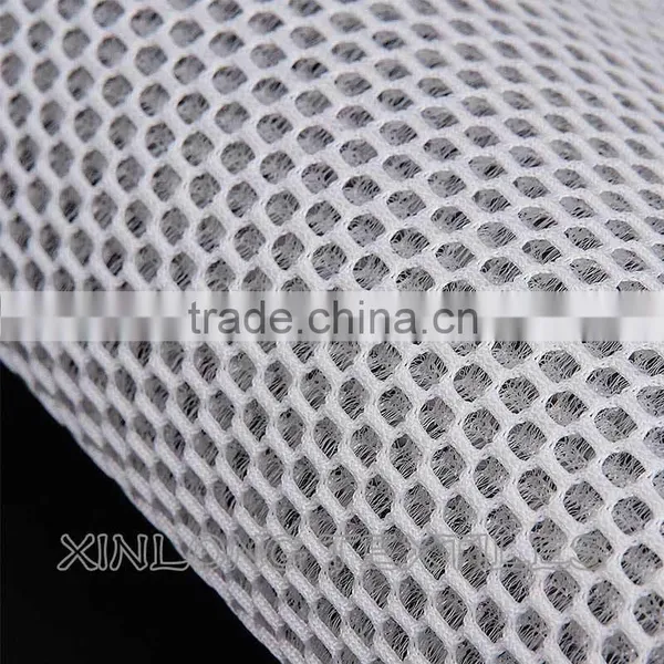 Polyester Knitted Black Yarn Sandwich Mesh Fabric for Sportwear photo-2