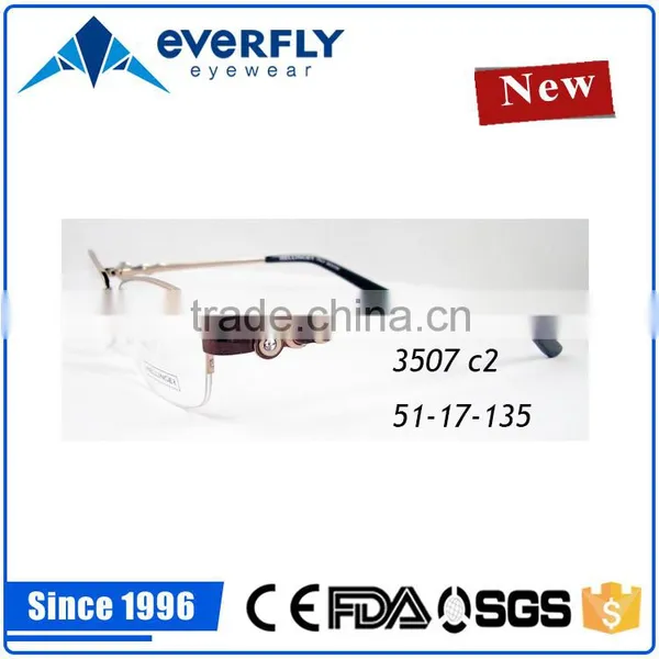 Wide Temple Metal Optical Frames for Women photo-2